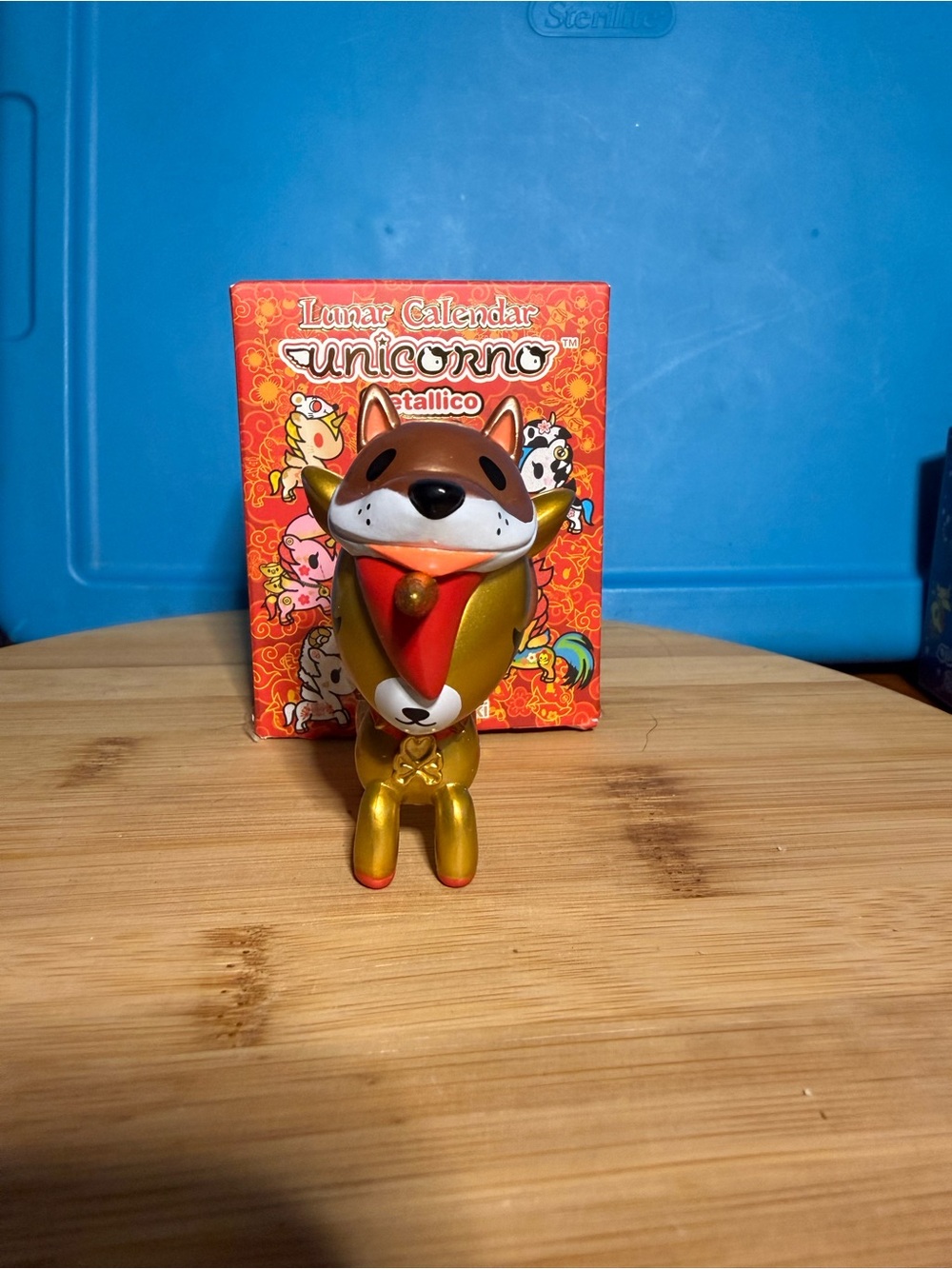 tokidoki Lunar Calendar Metallic Gold Unicorn Figure Year of the Dog - Picture 3 of 3